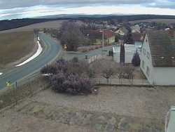 Vjezd do obce ze severu