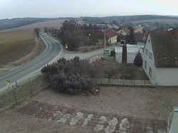 Vjezd do obce ze severu