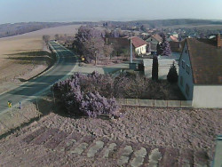 Vjezd do obce ze severu