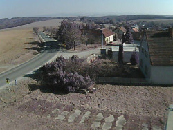 Vjezd do obce ze severu