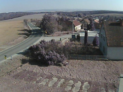 Vjezd do obce ze severu