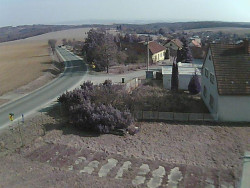 Vjezd do obce ze severu