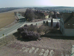 Vjezd do obce ze severu