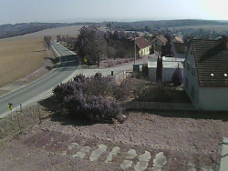 Vjezd do obce ze severu