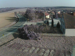 Vjezd do obce ze severu