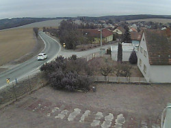 Vjezd do obce ze severu