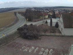 Vjezd do obce ze severu