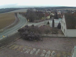 Vjezd do obce ze severu