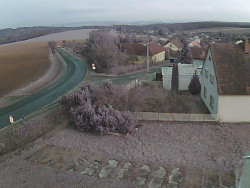 Vjezd do obce ze severu