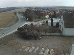 Vjezd do obce ze severu