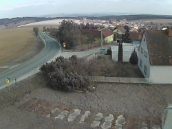 Vjezd do obce ze severu