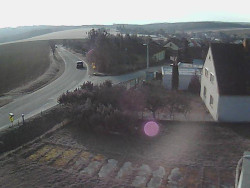 Vjezd do obce ze severu