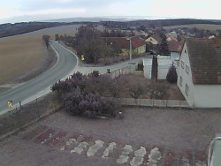 Vjezd do obce ze severu