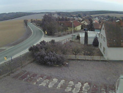 Vjezd do obce ze severu