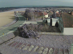 Vjezd do obce ze severu