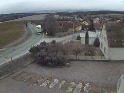 Vjezd do obce ze severu