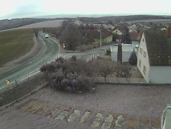 Vjezd do obce ze severu