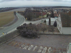 Vjezd do obce ze severu