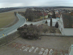 Vjezd do obce ze severu