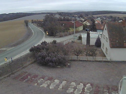 Vjezd do obce ze severu