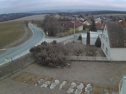 Vjezd do obce ze severu