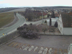 Vjezd do obce ze severu