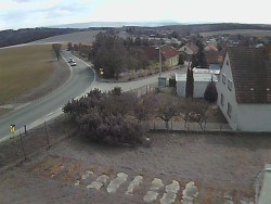 Vjezd do obce ze severu