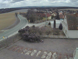 Vjezd do obce ze severu