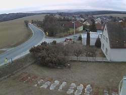 Vjezd do obce ze severu