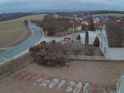 Vjezd do obce ze severu