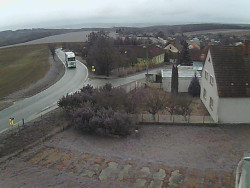 Vjezd do obce ze severu