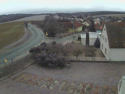 Vjezd do obce ze severu