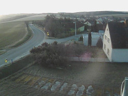 Vjezd do obce ze severu