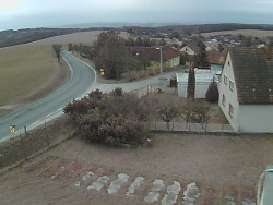 Vjezd do obce ze severu