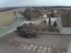 Vjezd do obce ze severu