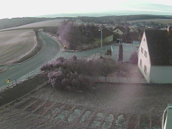 Vjezd do obce ze severu