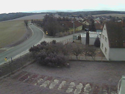 Vjezd do obce ze severu