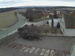 Vjezd do obce ze severu