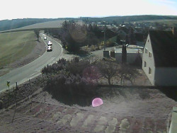 Vjezd do obce ze severu