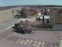 Vjezd do obce ze severu