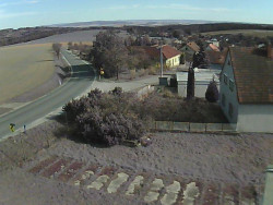 Vjezd do obce ze severu