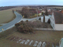 Vjezd do obce ze severu