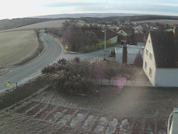 Vjezd do obce ze severu