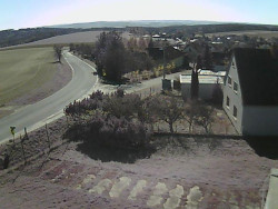 Vjezd do obce ze severu