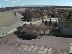 Vjezd do obce ze severu