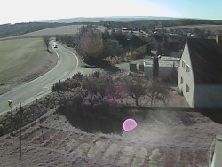 Vjezd do obce ze severu