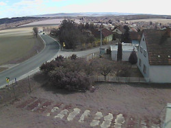 Vjezd do obce ze severu