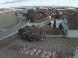 Vjezd do obce ze severu