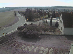 Vjezd do obce ze severu