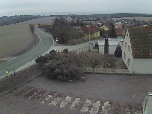 Obec Ježkovice - Vjezd do obce ze severu - 10.4.2026 v 17:15 Obec Ježkovice - Vjezd do obce ze severu - 10.4.2026 v 17:15